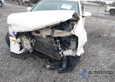 2007 Cadillac Sts V8 z USA, uszkodzony, nr VIN 1G6DC67A570133425